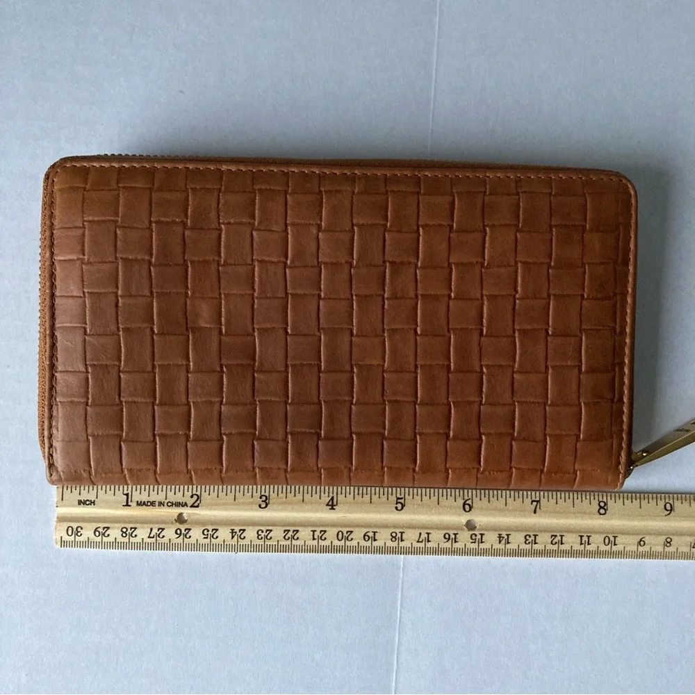 Margot New York Leather Wristlet Clutch 8.5 inches x 4.5 inches - Picture 7 of 11